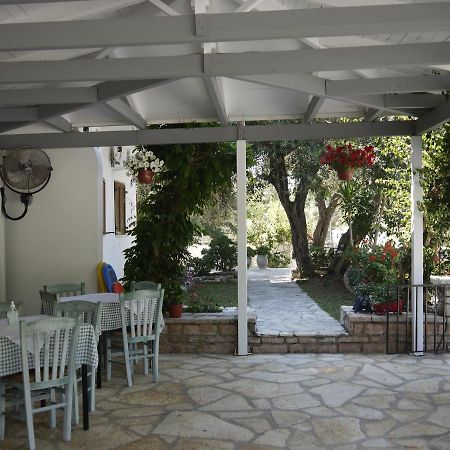 Hotel Akropolis Sívota Eksteriør bilde